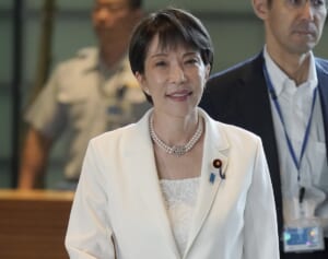 「よっぽど逃げたかったんだろうな」高市首相　“時間ない”ポーズにツッコミ殺到のワケ