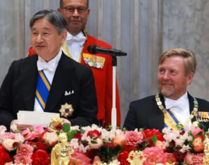 《直前まで雅子さまと推敲を》天皇陛下　高市首相の“おことば封殺から49日”、オランダご訪問でついに発信された「平和メッセージ」