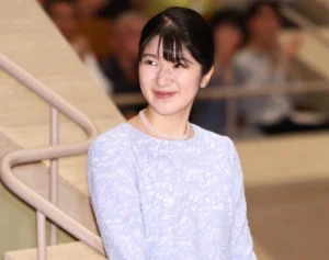 「次の天皇は愛子さましかいない」“上皇さまの従弟”元皇族（81）が高市政権の“養子案”を完全否定…「ご子孫が即位されていく形でもいい」と女系も支持