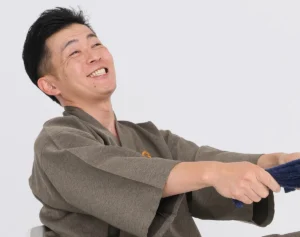 ごぼう先生が動画で解説！「50代からの不調解消体操」【クーラーむくみ解消 タオルで足ピーン体操】｜介護界のアイドル