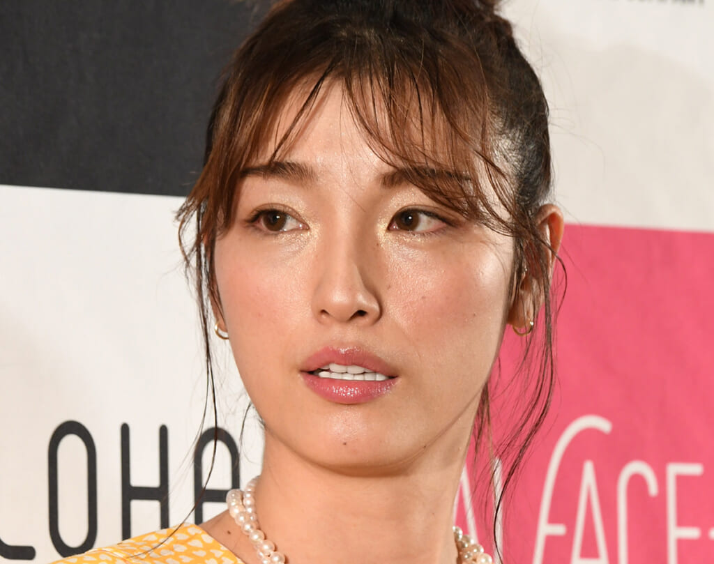 「自分だけ楽しい旅行なんていけない」木下優樹菜　亡くなった愛犬への対応に批判続出…SNS反論も火に油