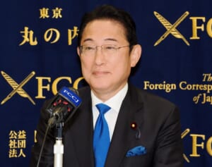岸田文雄元首相　「国民の身近な課題に」高市政権に釘差しも…議員外交で「使える首相経験者」として猛アピール中