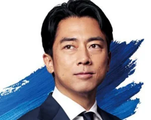 「なぜこの2人が…？」小泉進次郎氏　“人気お笑い芸人”とW杯観戦に衝撃の声！繋いだ「意外な人物」