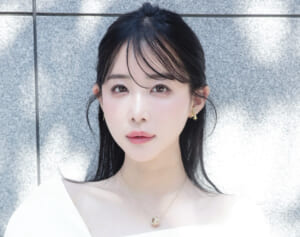 「モラル、、、」「常識疑う」人気女性タレント　飲食店での赤裸々“性的トーク”に批判続出