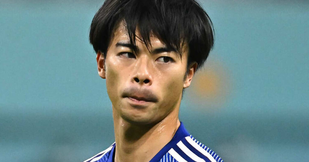 瀬戸大也 ひっそり自宅戻っていた…妻は指輪外し笑顔も見せず | 女性自身