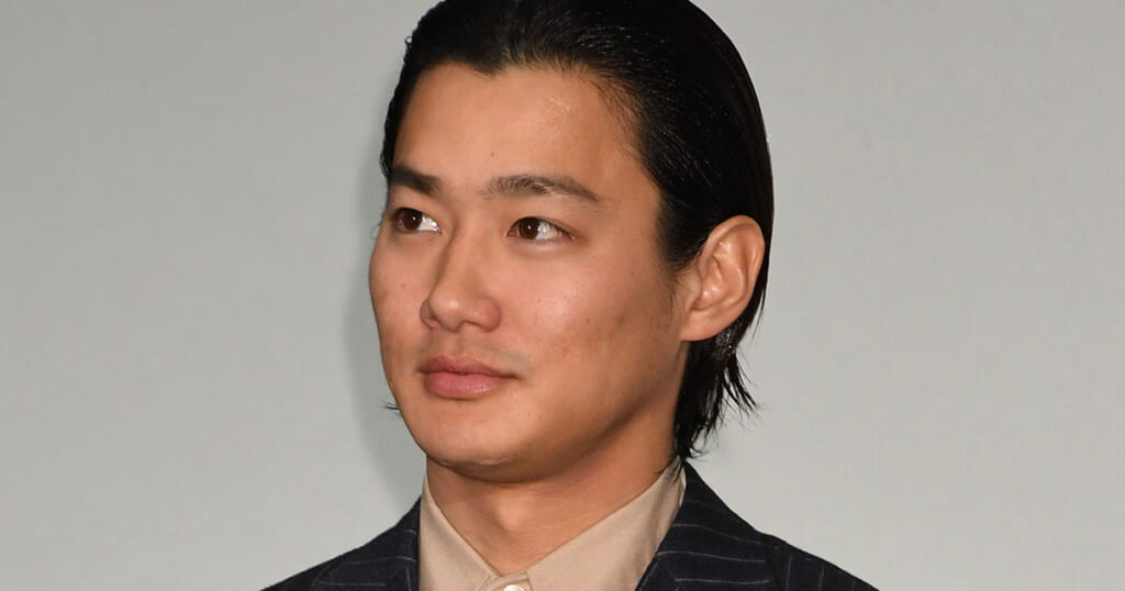 「顔の系統が一緒すぎ」野村周平　熱愛報道の26歳世界的モデルの“見た目”にネット騒然…溢れていた“愛の痕跡”