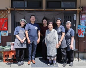 母、娘、孫…女性三代が織りなす三“味”一体の大判焼き　あんこも人生も決め手は「塩加減」