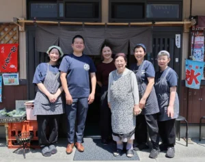 母、娘、孫…女性三代が織りなす三“味”一体の大判焼き　あんこも人生も決め手は「塩加減」