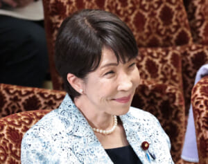 高市首相　“寝てない” 投稿に「努力アピールやめて」SNSで相次ぐ批判…「あまりに独善的」党内部でも失う “求心力”