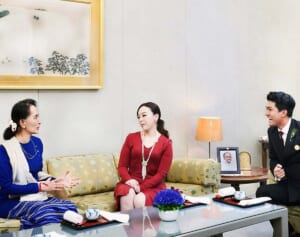 美智子さまからの親愛書簡内容をキャッチ　行方不明のミャンマー民主化指導者アウンサンスーチー氏との“知られざる絆”
