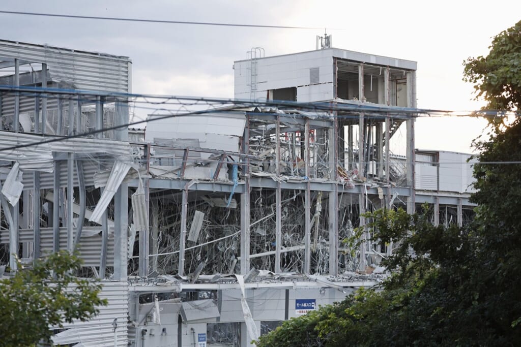 【イオンモール爆発事故】犠牲従業員への「補償」はどうなる？再入館を認めた企業に問われる「安全配慮義務」を弁護士が解説