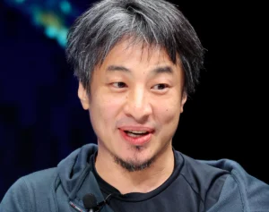 「気味が悪い」ひろゆきも嫌悪感、ウソの出産報告まで…架空の「立憲民主党の女性政治家」アカウントに批判続出
