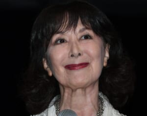 逝去した岸惠子さんが生涯忘れられなかった鶴田浩二さんとのロマンス…叶わなかった恋から50年後に始まった“息子”との交流