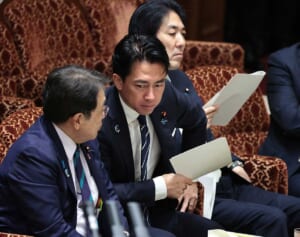 海上自衛隊「トマホーク」発射の“PV風”動画が物議…小泉防衛相は絶賛も「戦争美化」と一部から批判の声、防衛相が答えた「見解」