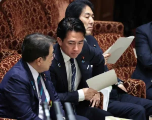 海上自衛隊「トマホーク」発射の“PV風”動画が物議…小泉防衛相は絶賛も「戦争美化」と一部から批判の声、防衛相が答えた「見解」