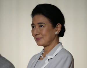 《養子縁組の地ならしか》雅子さま　懸念される宮内庁長官と侍従長の亀裂…麻生太郎氏に近い官僚が宮内庁幹部の“異例人事”も