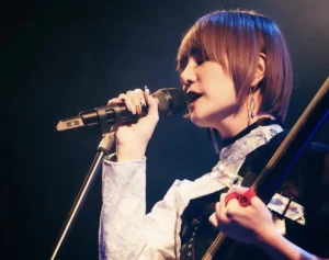 「ガッツリ入っててびっくり」レコ大受賞女性ミュージシャン　鍼治療で露わになった背中埋め尽くす“蝶のタトゥー”にネット衝撃…込められた“絵柄の意味”
