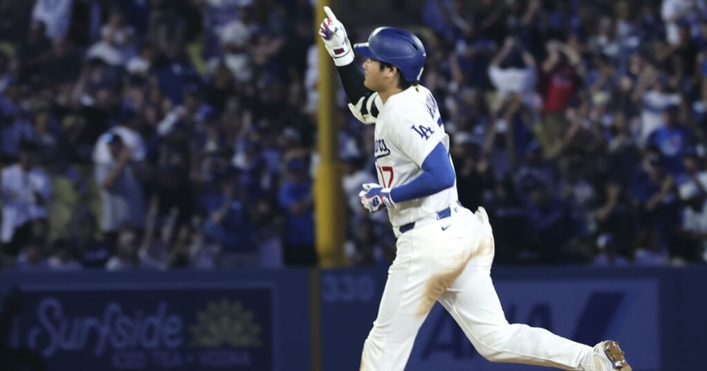 苦労がチャラに」五郎丸歩選手を救った美人妻の“言葉” | 女性自身