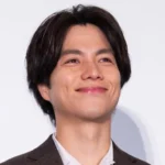 「空気悪すぎ」重岡大毅　フェス出演直後の動画で目も合わさない“真顔メンバー”に騒然…結婚＆第1子誕生発表で加速するファン離れ