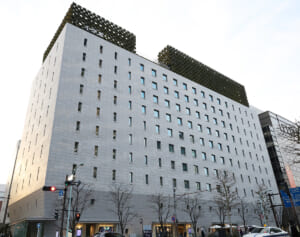 「服脱いで、胸見せて」小学館　報告書で「マンガワン」とは別の大問題が判明…週刊誌元編集者がグラビア志望の女性に迫った“過激要求”