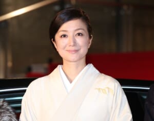 《草間彌生さんの大ファンで…》億超えの代表作を所有している超大物“朝ドラ”女優（58）