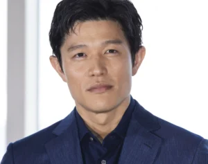 「知性と想像力を感じた」鈴木亮平『TOKYO MER』公開延期報告での“英訳に追記した一文”に称賛の声