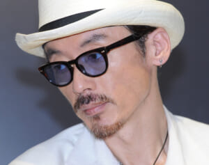 「お近づきにはなりたくない」テレビから消えた人気タレント（69）“タトゥーに見える”コーデが波紋…逮捕5回→違約金数億円の壮絶半生