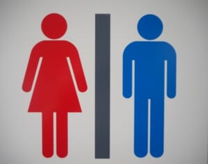 男子トイレは女子トイレの1.4倍「男女不平等」発覚でネット激論…専門家が明かす「迅速な解決」が難しい理由とは