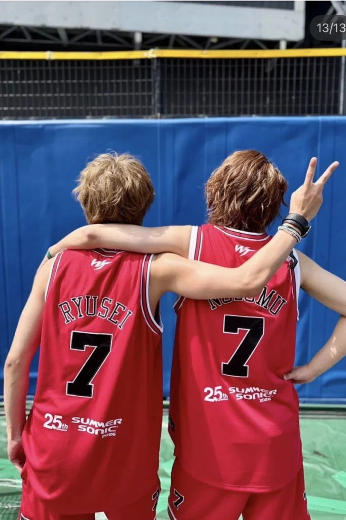 「今見てもブチ切れとる」WEST.藤井流星&小瀧望 電撃脱退の前兆?ファンをザワつかせた発表直前の「不穏な異変」