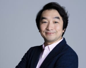 「自分の武器に変えてくれた」吃音のある『豊臣兄弟！』出演のクセ強俳優、転機は『トリック』堤幸彦監督の“変”なキャラ付け