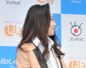《月9ヒロインで一世風靡》朝ドラ女優　“金髪刈り上げ”の近影が話題…ワンレンイメージから一変の“攻めスタイル”に