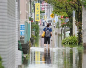【台風25号】千葉県佐倉市は2カ月で2度水没「8月は床上3cm、今回は50cm」豪雨で電化製品全滅の悲痛