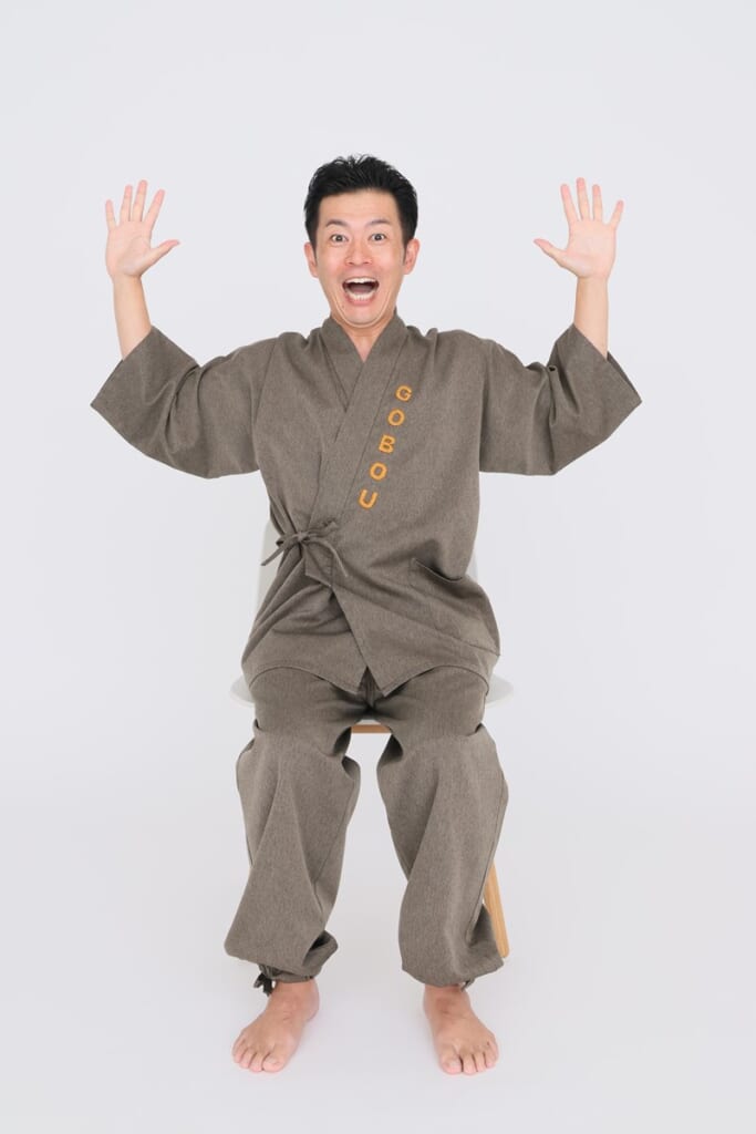 ごぼう先生が動画で解説!「50代からの不調解消体操」【秋の抜け毛改善 いないいないば~んざい】|介護界のアイドル