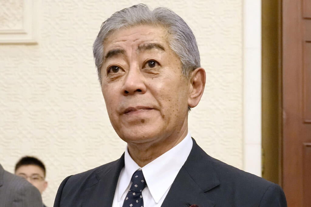 高市首相は「二枚舌」恐れ動けず…「売国」と叩かれても“火中の栗”拾い訪中した岩屋前外相がつなぐ日中の“細い線”