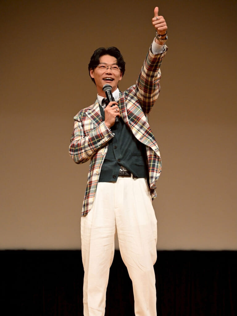 「脳みそが完全に止まっていた」朝ドラ俳優　通訳なしの海外番組出演で普段見せない“弾けた姿”…「決して見ないで」と自虐