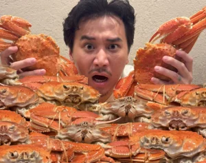 「嘘が多い」超人気料理家　食中毒騒動のこめおにブチギレ！蟹ラーメン食べた知人も「クソまずい」