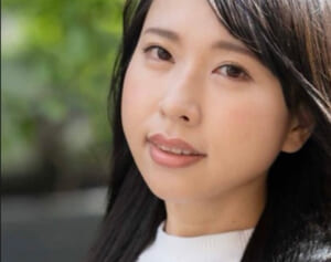 《“サイゼで喜ぶ妻“で一躍有名に》28歳グラドルが突然死　知人が交通事故報告も削除…謎に包まれた“逝去の理由“