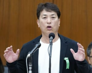 「2年後に上がるダメージ大きい」アキダイ名物社長が国会で減税案に苦言…独占直撃に語った“政界進出”の真相