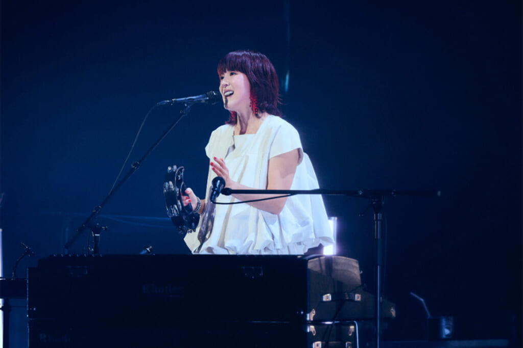 《テレビ出演は11年前》一世風靡した女性ボーカル　激変近影にネット衝撃…カリスマPと離婚→ソロ活動の現在地