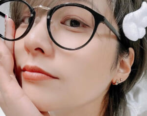 「だいぶ意外」人気女性お笑い芸人　同期芸人との恋愛で「衣装でエッチ」を告白…サバサバキャラとの“ギャップ”にファン騒然
