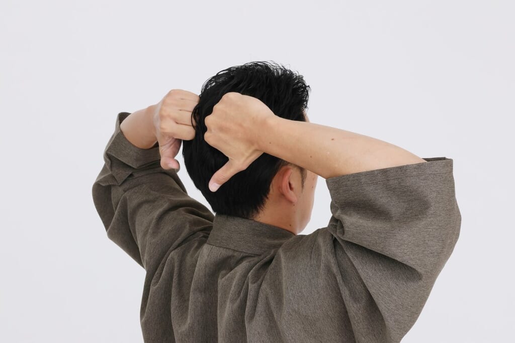 ごぼう先生が動画で解説！「50代からの不調解消体操」【秋の抜け毛改善 グリッグリ体操】｜介護界のアイドル