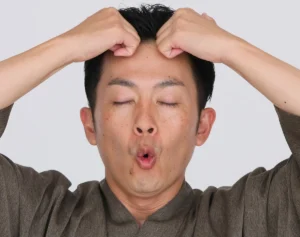 ごぼう先生が動画で解説！「50代からの不調解消体操」【秋の抜け毛改善 グリッグリ体操】｜介護界のアイドル