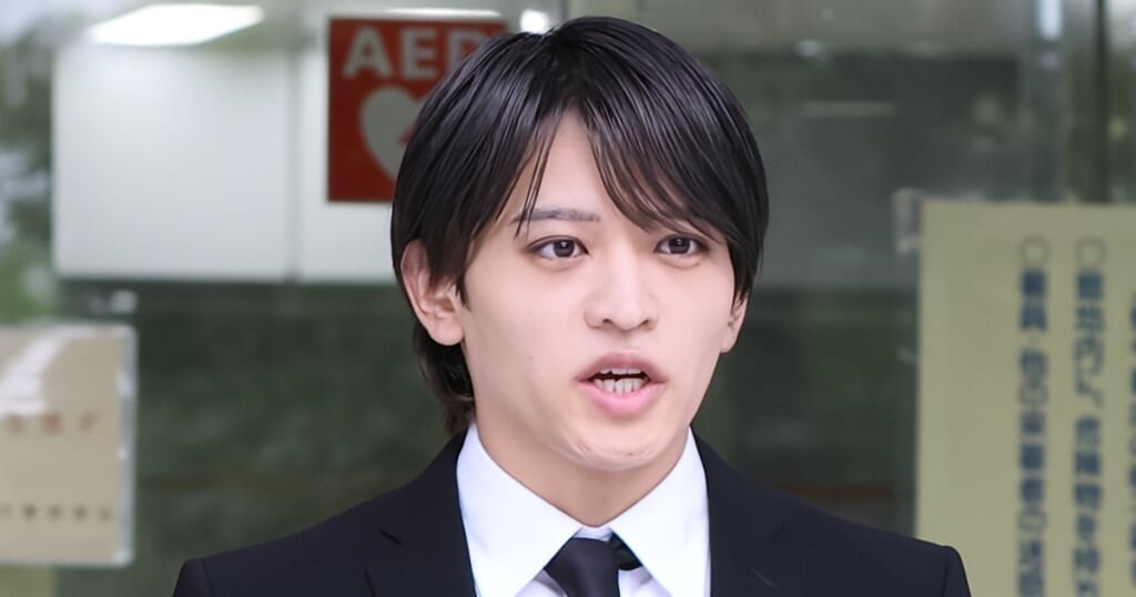 「歌い出すのかと思った」timelesz猪俣脱退→謝罪会見で…マイクの持ち方にツッコミが続出してしまったメンバー