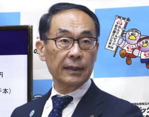 「1時間で13匹捕殺し3900円」桜枯らす外来害虫“クビアカ”急増の異変…1人で200匹の強者や国が32億円投入も