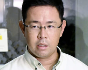 「この知事は大丈夫なのか？」沖縄・古謝知事　米兵強盗殺人容疑の会見でなぜか「笑顔」…政界の元“重鎮”が徹底批判