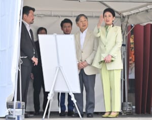 雅子さま　“肝いり”皇居カフェ開業でインバウンド客激増へ…国際社会で”男系男子限定”への疑問が広がる可能性も