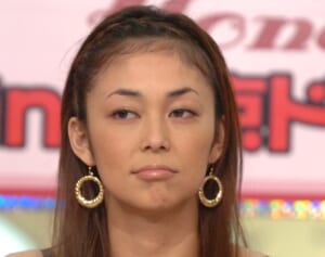 「また地上波で見たいなぁ」残念がる声…消えた元バラエティ女王　相方との不仲説→無期限休養→事務所解雇→タオル1枚の6分“脱ぎ”ロケの現実