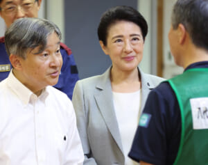 天皇皇后両陛下　日帰りでのご慰問でも被災者を…5年前に励まされた男性が明かす“温かさ”