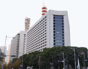《ホストに謝礼500万円》吉原の高級ソープ店一斉摘発の陰に“違法スカウト”の存在…女性を借金漬けにする「極悪システム」