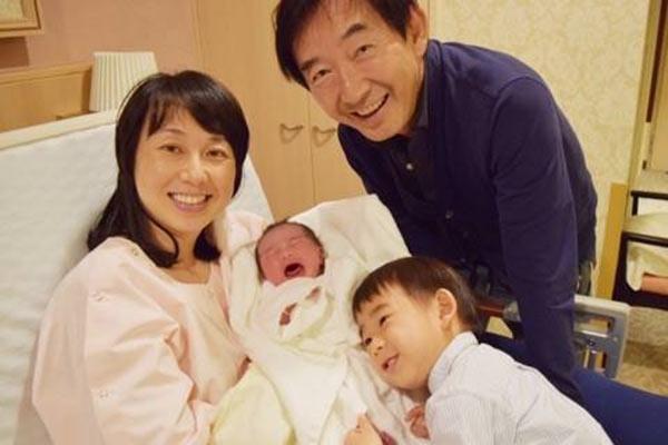 東尾理子 第2子出産で語った家族計画 3人目も欲しい 女性自身